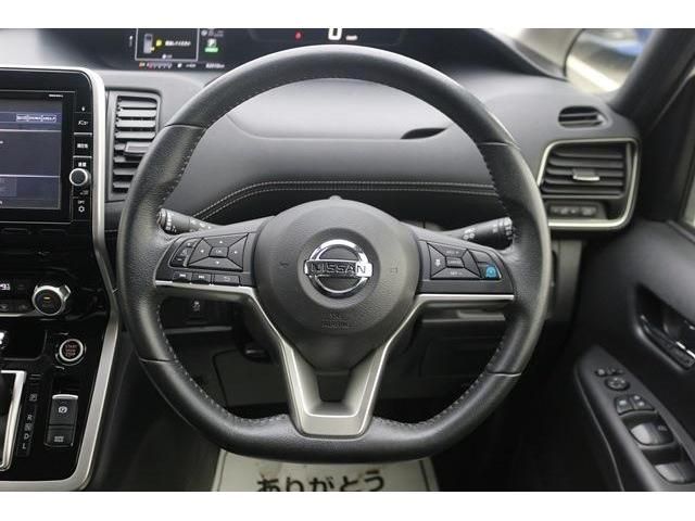 Nissan SERENA 2017-01 27796-14