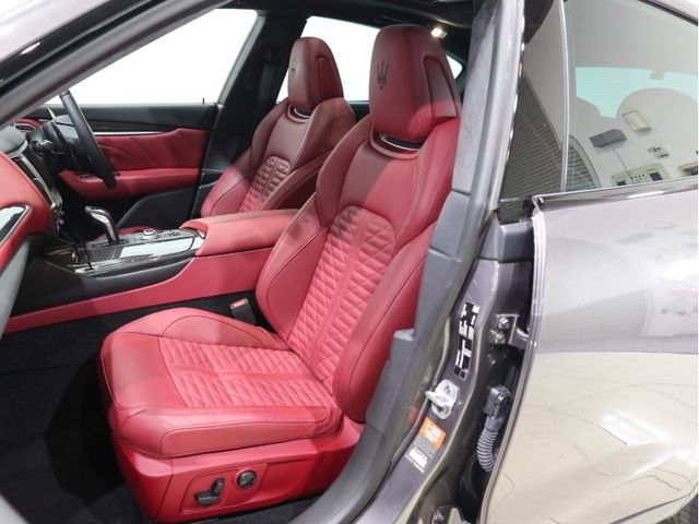 Maserati LEVANTE 2020-03 26818-15