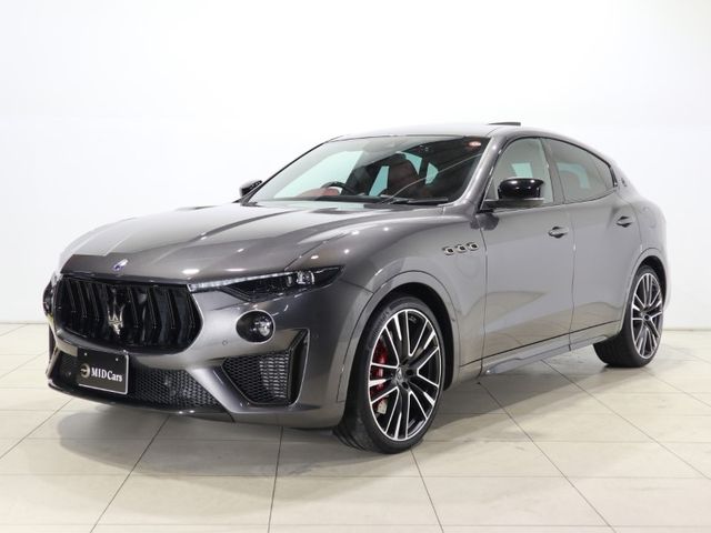 Maserati LEVANTE 2020-03 26818-0