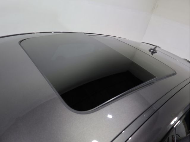 Maserati LEVANTE 2020-03 26818-18