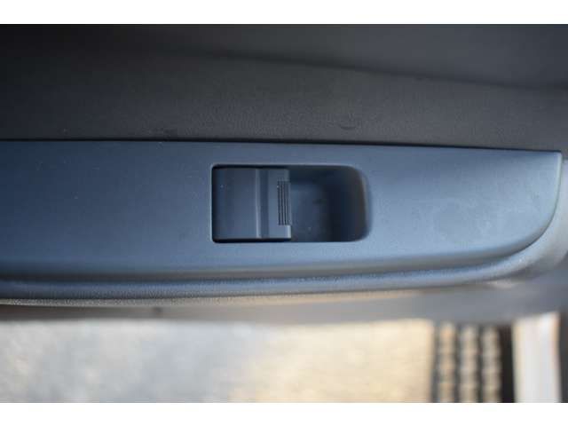 Mazda TITAN 2013-10 18319-7