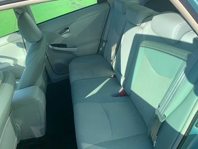 Toyota PRIUS 2013-02 17804-9