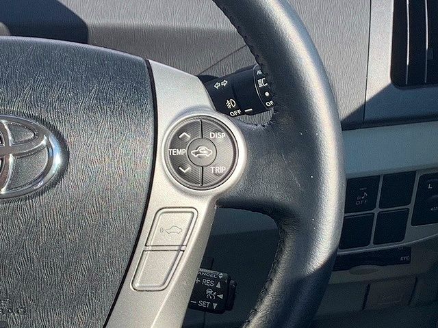 Toyota PRIUS 2013-02 17804-18