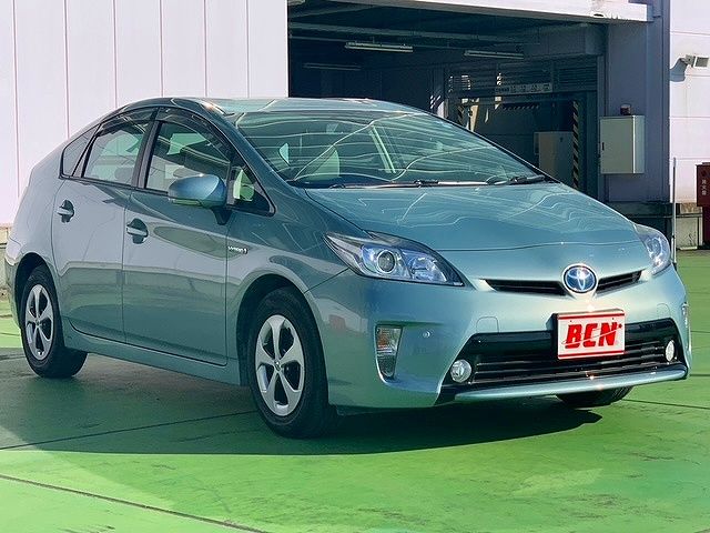 Toyota PRIUS 2013-02 17804-6