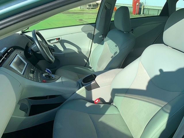 Toyota PRIUS 2013-02 17804-3