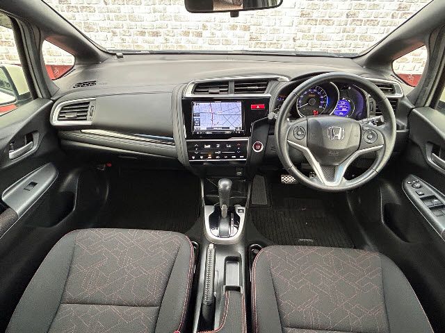 Honda FIT 2014-12 9586-1