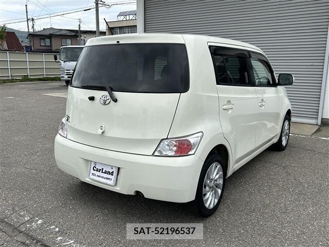 Toyota BB 2011-12 293345-7
