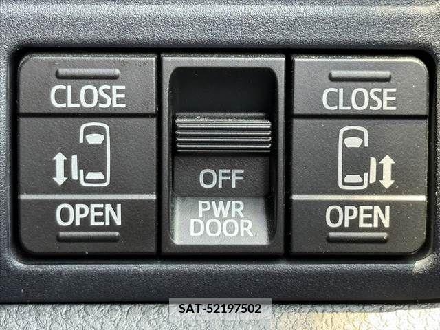 Toyota VOXY 2017-04 289058-3