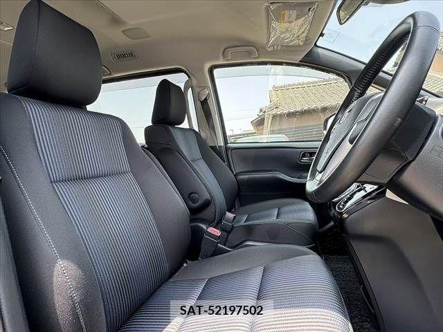 Toyota VOXY 2017-04 289058-15
