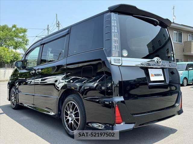 Toyota VOXY 2017-04 289058-12