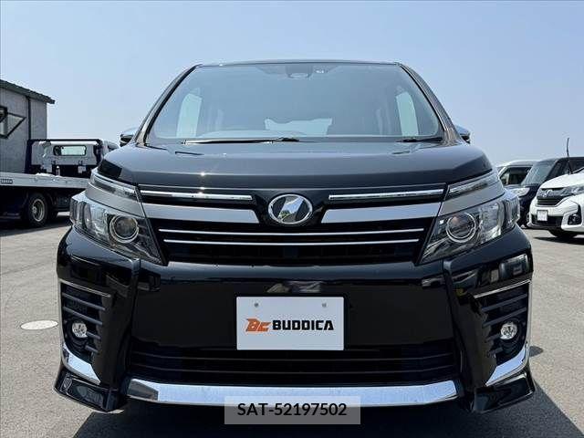 Toyota VOXY 2017-04 289058-8