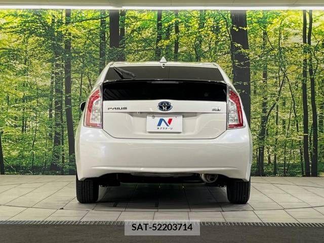 Toyota PRIUS 2014-01 366578-15