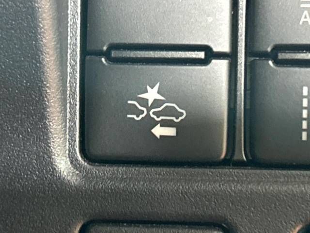 Toyota VOXY 2019-06 192147-5