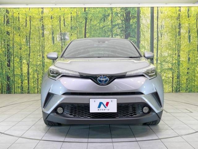 Toyota C-HR 2017-03 12383-14