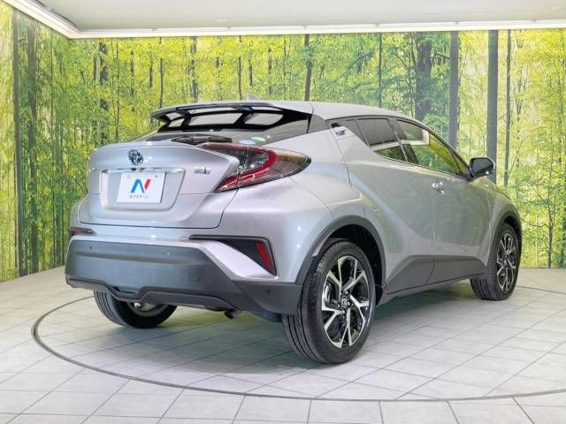 Toyota C-HR 2017-03 12383-17