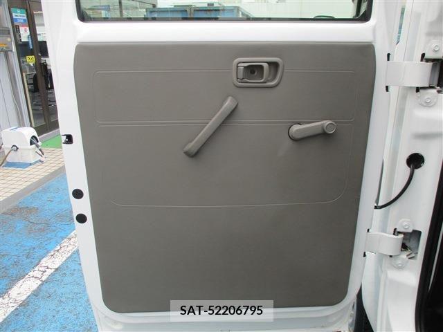 Nissan ATLAS 2016-11 330947-22