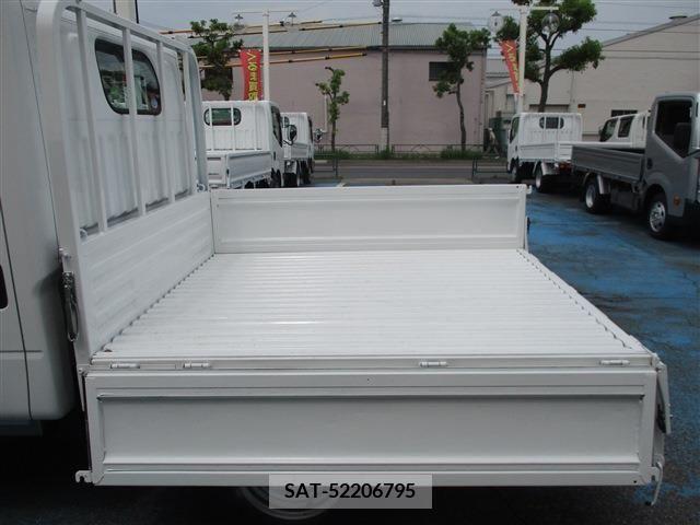 Nissan ATLAS 2016-11 330947-8