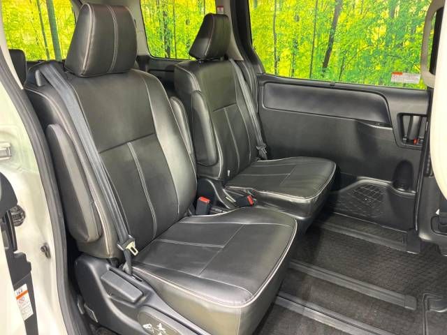 Toyota VOXY 2015-08 29103-9