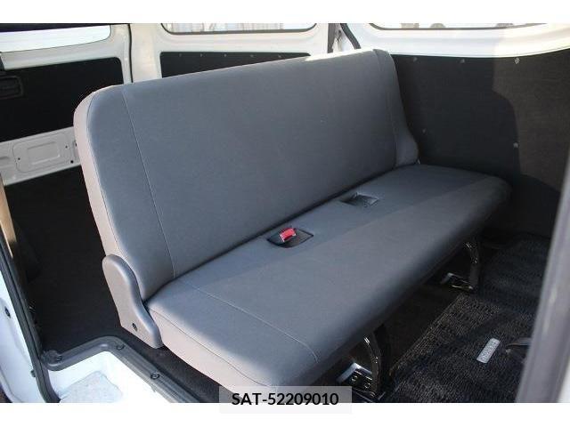 Nissan Caravan 2022-01 221617-13