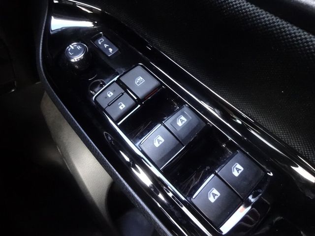 Toyota NOAH 2018-03 26616-22