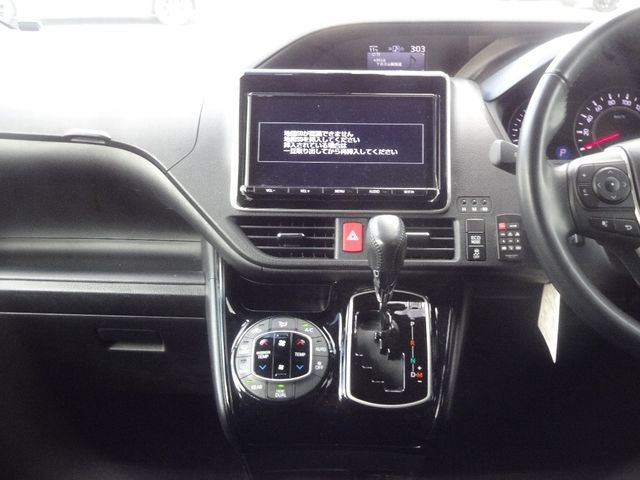Toyota NOAH 2018-03 26616-12
