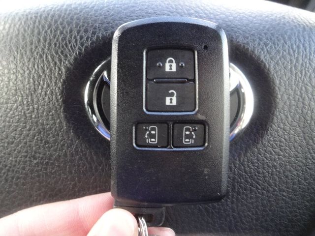 Toyota NOAH 2018-03 26616-20