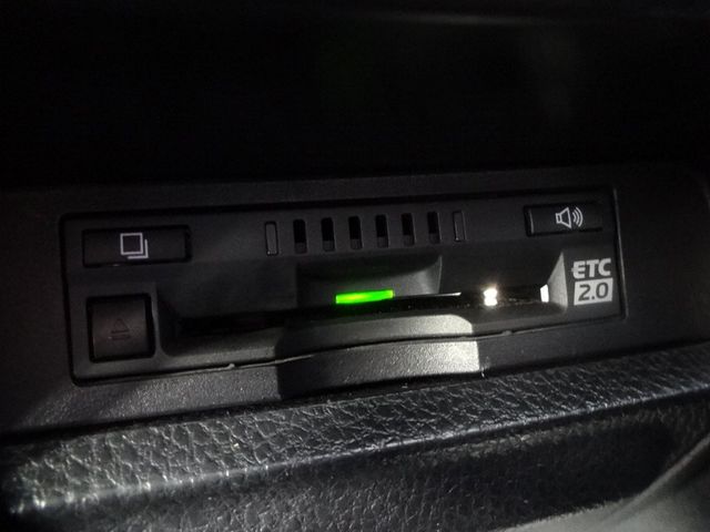 Toyota NOAH 2018-03 26616-24