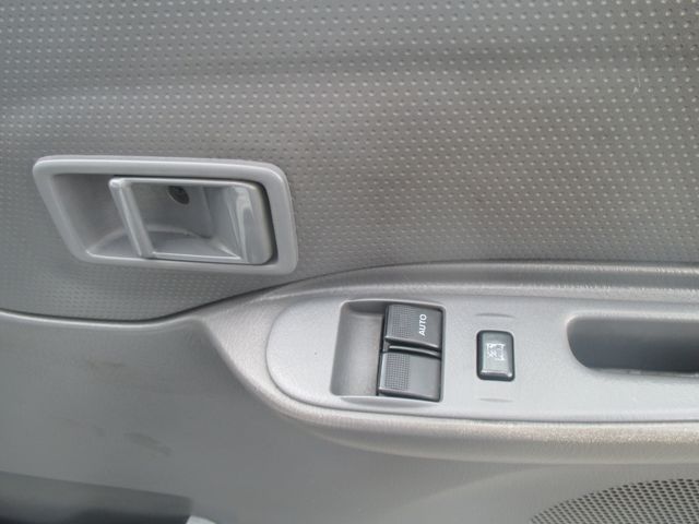 Mazda BONGO VAN 2012-10 7565-23