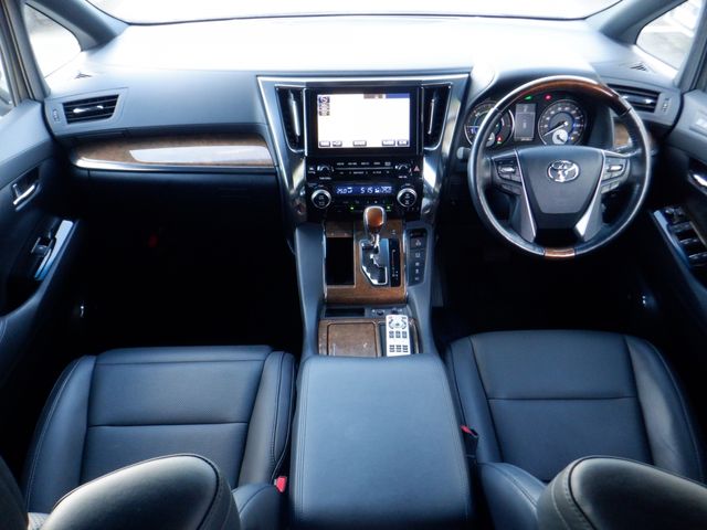 Toyota ALPHARD HYBRID 2017-07 9066-1