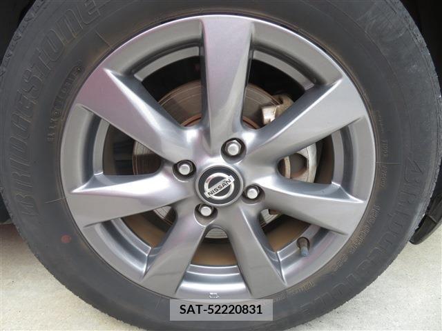 Nissan NOTE 2018-02 279838-16