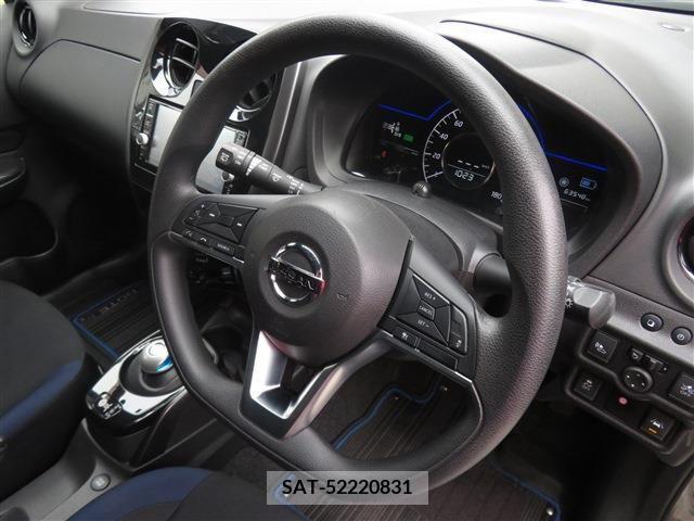 Nissan NOTE 2018-02 279838-14