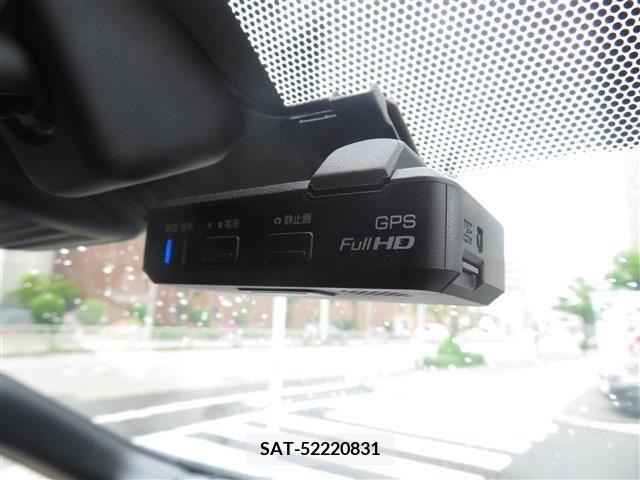 Nissan NOTE 2018-02 279838-15
