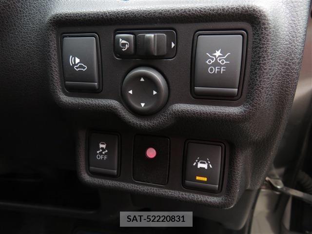 Nissan NOTE 2018-02 279838-13