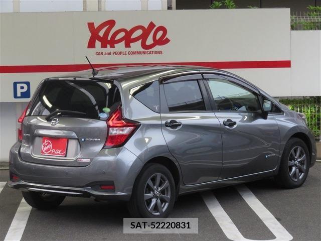 Nissan NOTE 2018-02 279838-3