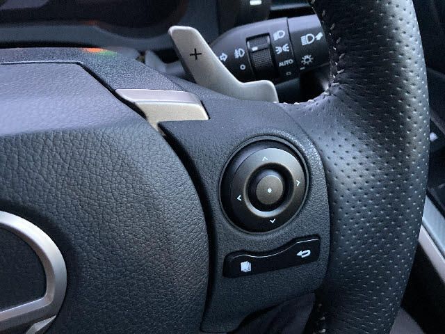 Lexus IS 2013-07 8757-8