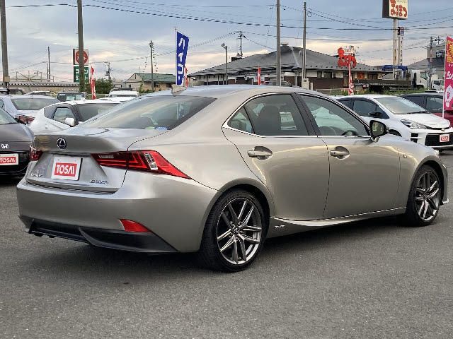 Lexus IS 2013-07 8757-1
