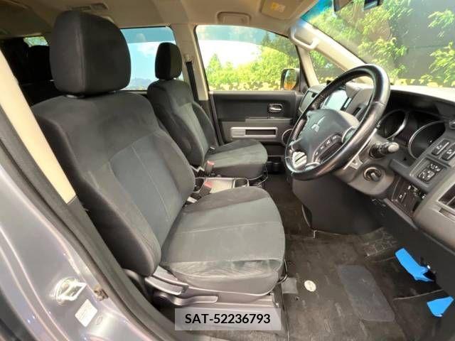 Mitsubishi DELICA D5 2014-05 374269-8