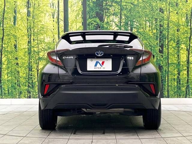 Toyota C-HR 2017-12 194607-15
