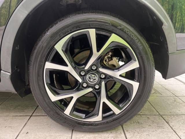Toyota C-HR 2017-12 194607-13