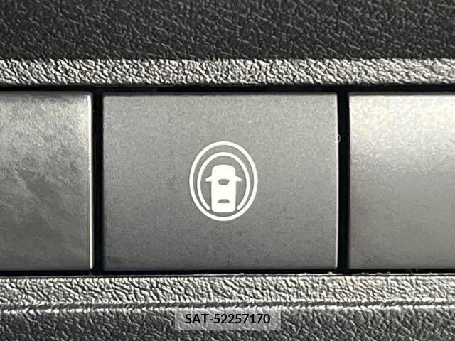 Nissan AURA 2023-06 207405-5