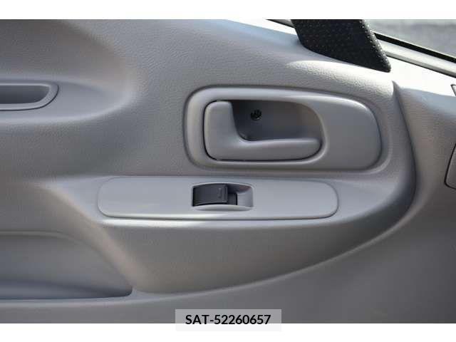 Hino DUTRO 2022-04 296726-14