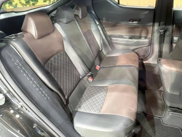 Toyota C-HR 2018-09 20416-10