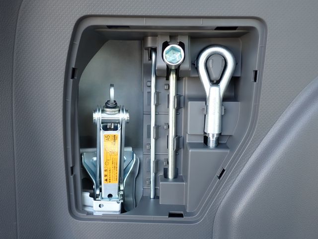 Nissan AD VAN 2016-09 9642-17