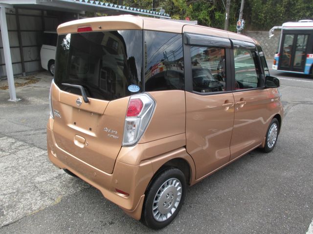 Nissan DAYZ ROOX 2018-10 184504-4