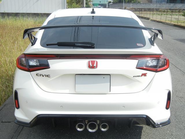 Honda CIVIC 2023-04 18324-6
