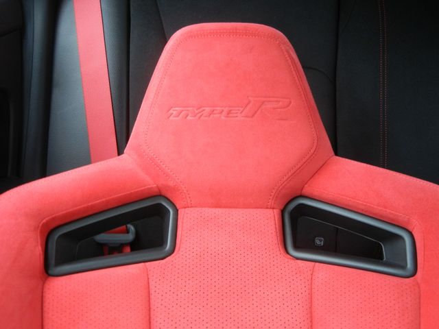 Honda CIVIC 2023-04 18324-29
