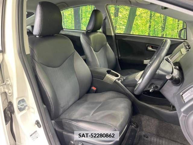 Toyota PRIUS 2015-10 366341-9