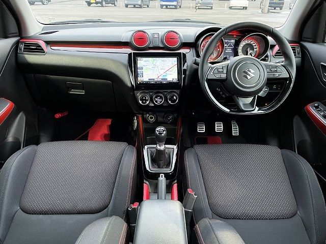 Suzuki SWIFT 2020-09 185807-1