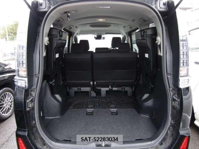 Toyota VOXY 2016-09 217830-7