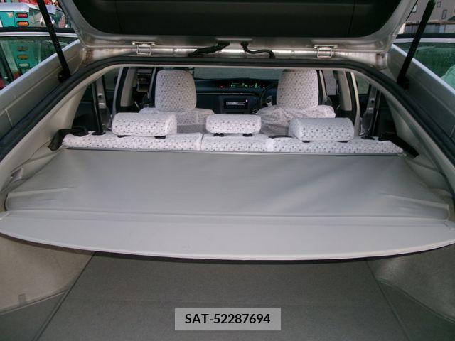 Toyota PRIUS 2012-12 372423-19